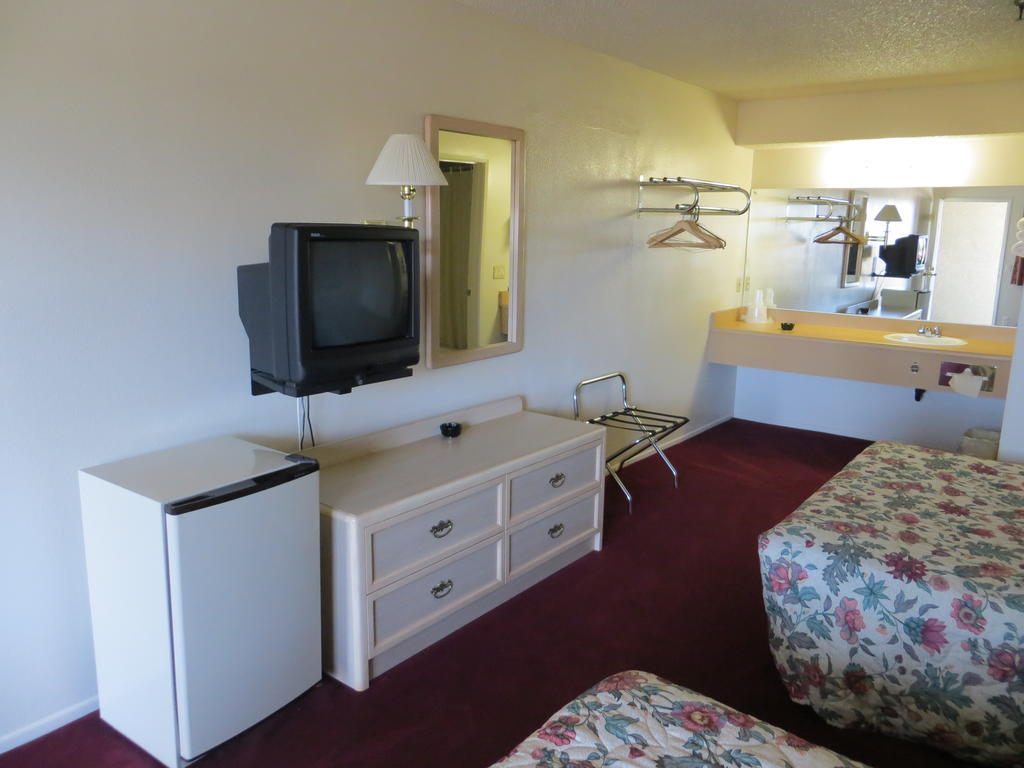 Beach Inn Motel Huntington Beach Bagian luar foto
